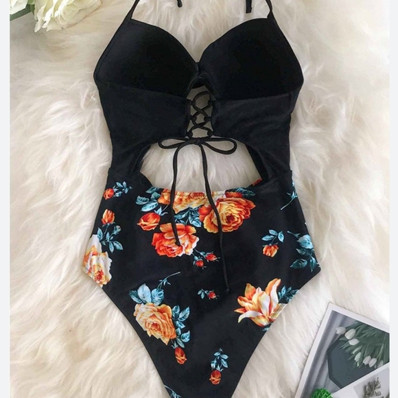 NWT Cupshe Black Floral Print Halter Tummy Control One Piece Swimsuit - Picture 3 of 13